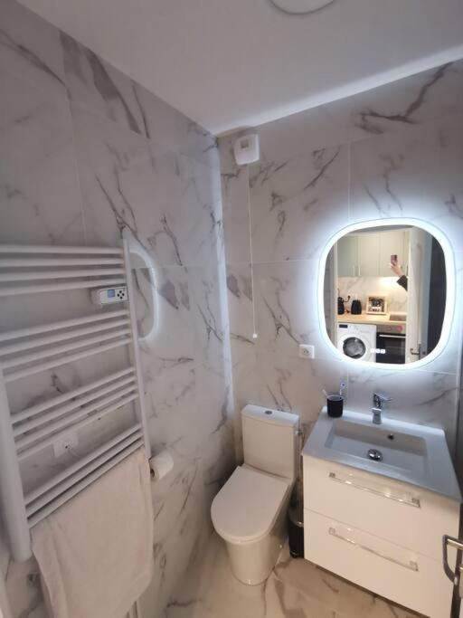 Cosy Apartment At Merignac-Centre Ngoại thất bức ảnh